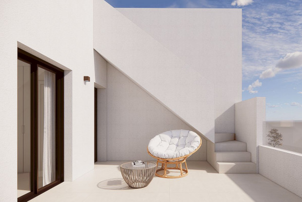 Image No.19-3 Bed Townhouse for sale