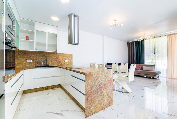 Image No.22-2 Bed Townhouse for sale