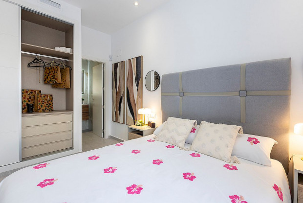 Image No.5-2 Bed Chalet for sale