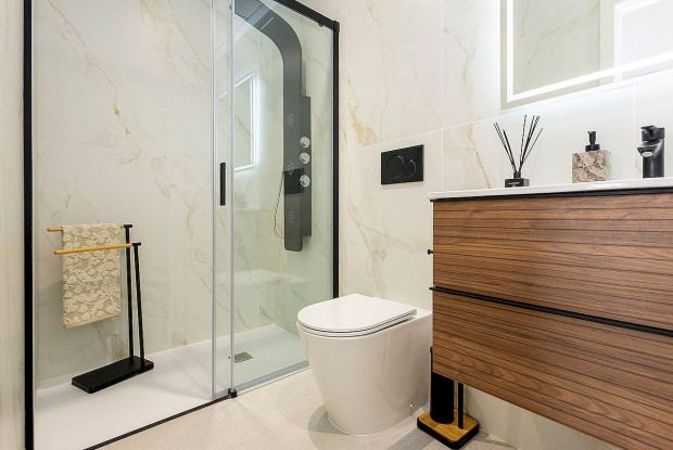 Image No.6-2 Bed Chalet for sale