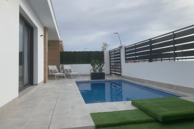 Image No.10-2 Bed Chalet for sale