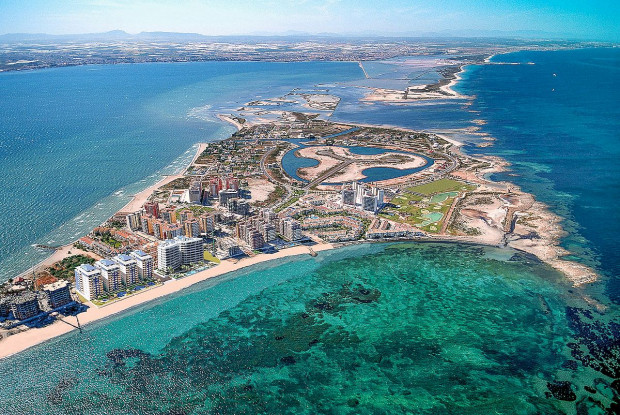 Image No.25-2 Bed Apartment for sale