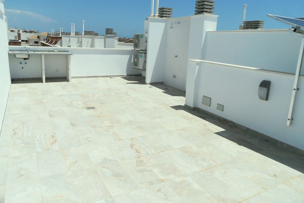 Image No.15-4 Bed Chalet for sale