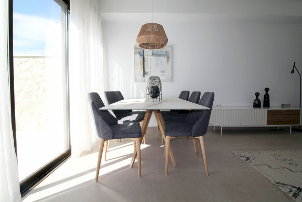 Image No.8-4 Bed Chalet for sale