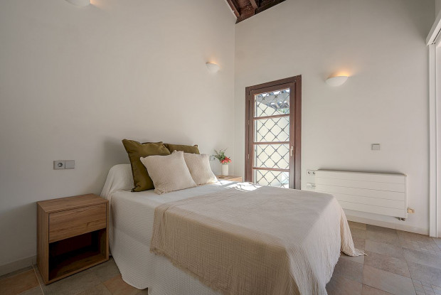 Image No.5-2 Bed Chalet for sale