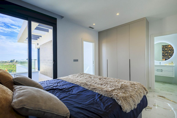 Image No.5-3 Bed Villa for sale