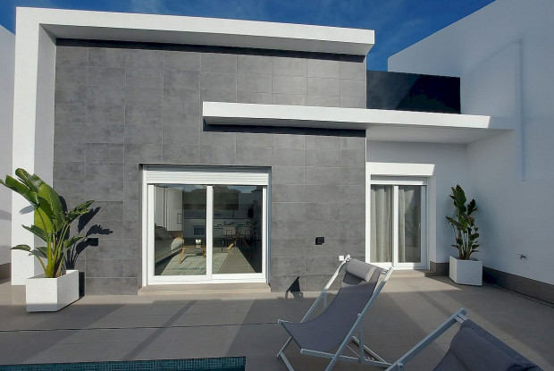 Image No.2-2 Bed Chalet for sale