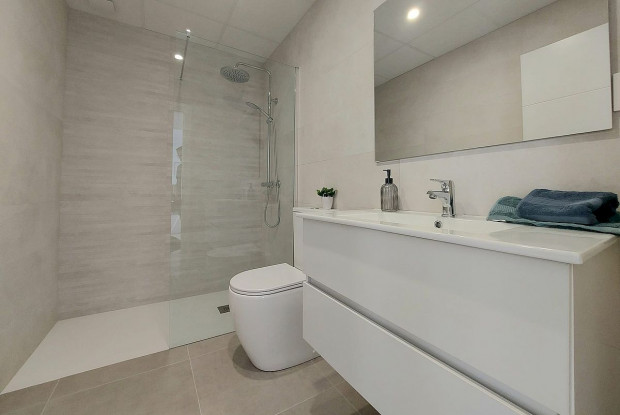 Image No.6-2 Bed Chalet for sale