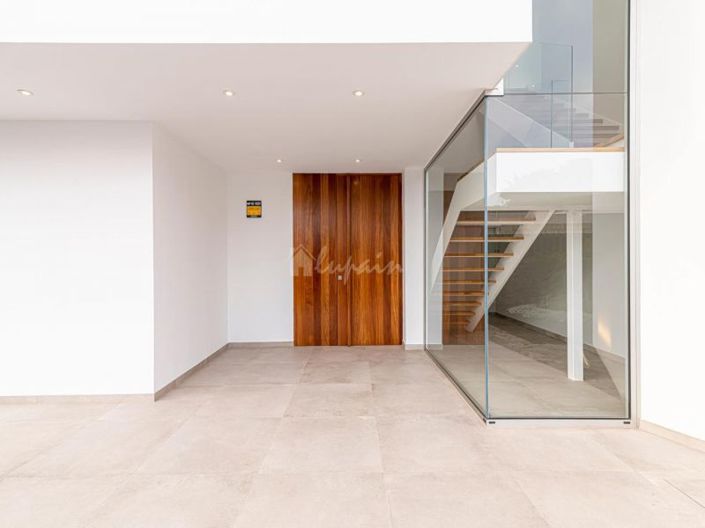 Image No.39-4 Bed Villa for sale