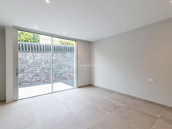 Image No.8-4 Bed Villa for sale