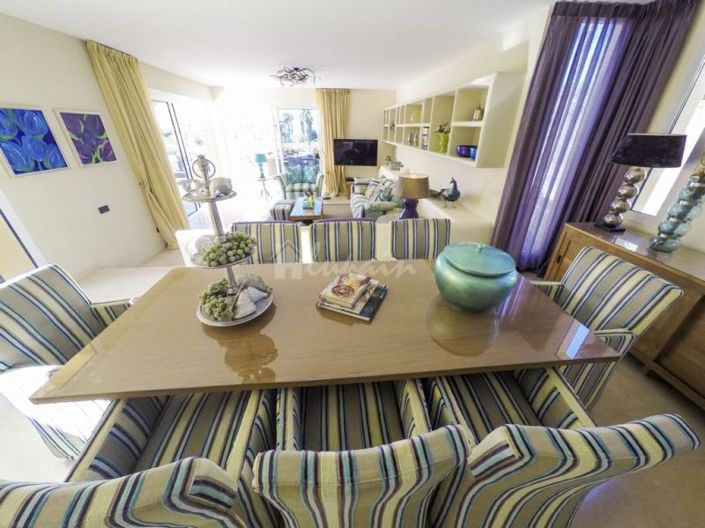 Image No.17-5 Bed Villa for sale