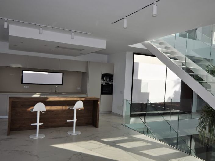 Image No.3-Villa de 5 chambres à vendre à Costa Adeje