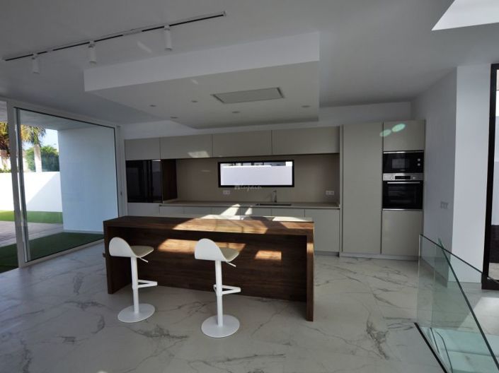 Image No.7-Villa de 5 chambres à vendre à Costa Adeje