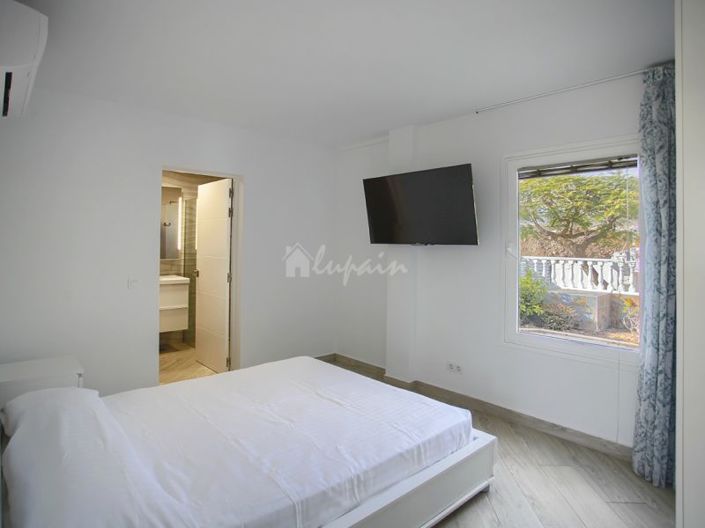 Image No.17-6 Bed Villa for sale