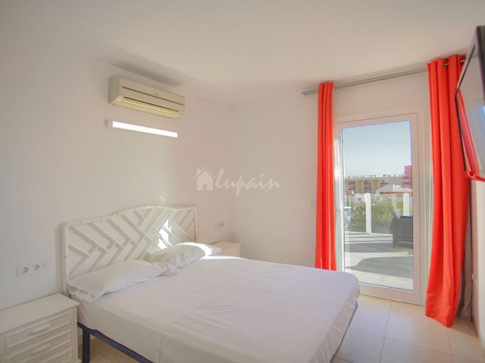 Image No.19-6 Bed Villa for sale