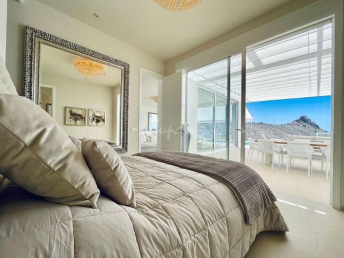 Image No.15-3 Bed Villa for sale