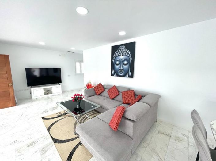 Image No.14-3 Bed Villa for sale