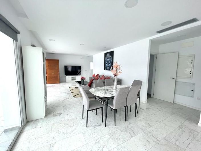 Image No.15-3 Bed Villa for sale