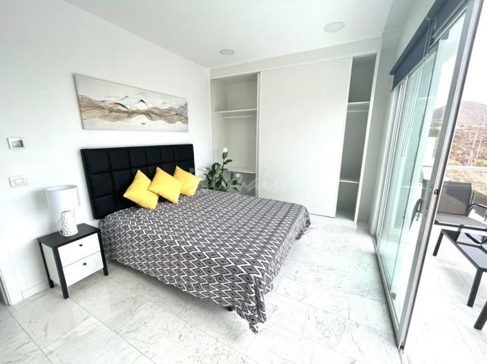 Image No.25-3 Bed Villa for sale