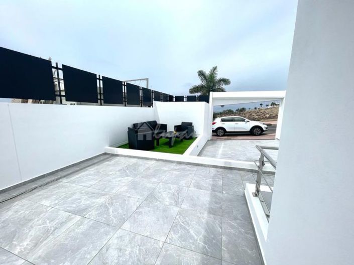 Image No.48-3 Bed Villa for sale