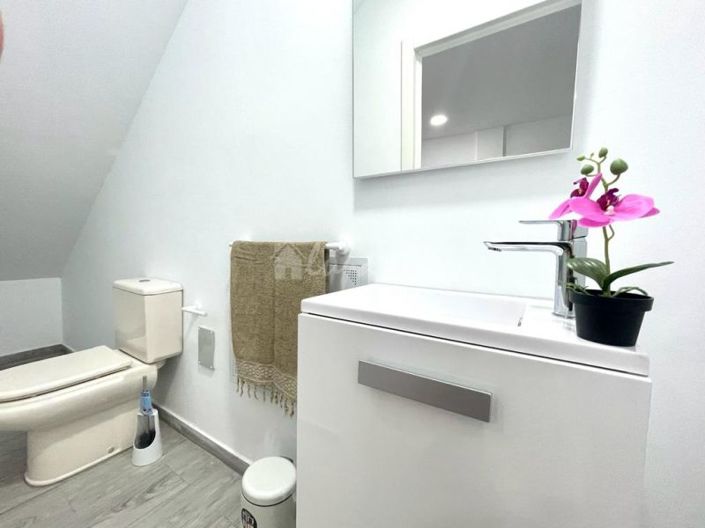 Image No.56-3 Bed Villa for sale