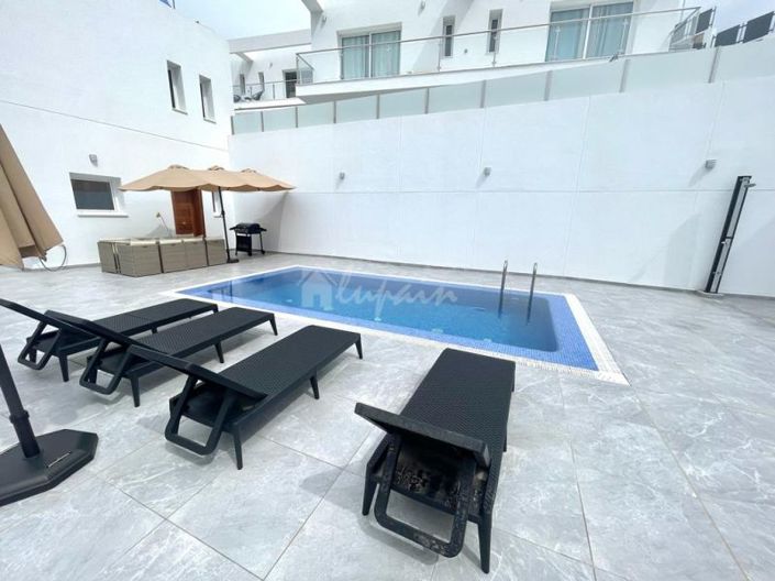 Image No.6-3 Bed Villa for sale