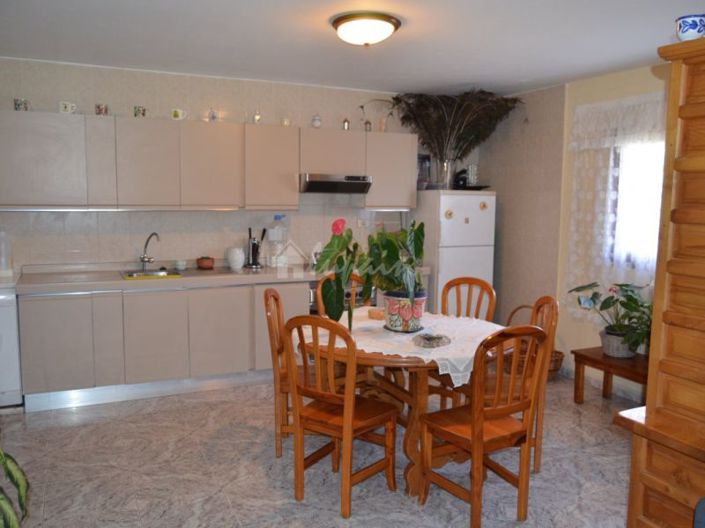 Image No.10-4 Bed Villa for sale