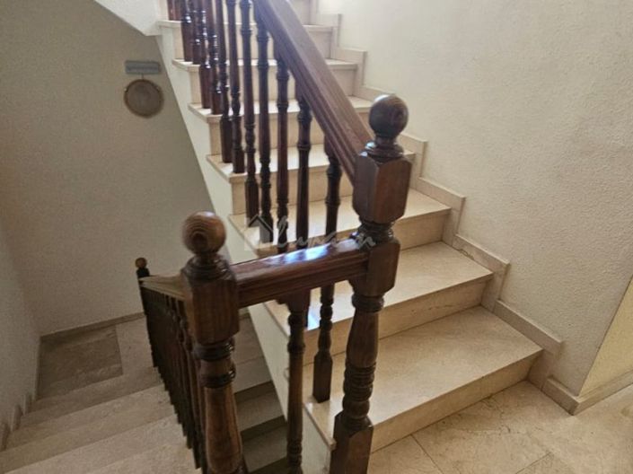 Image No.17-3 Bed Apartment for sale