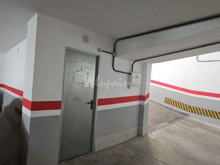 Image No.24-3 Bed Apartment for sale