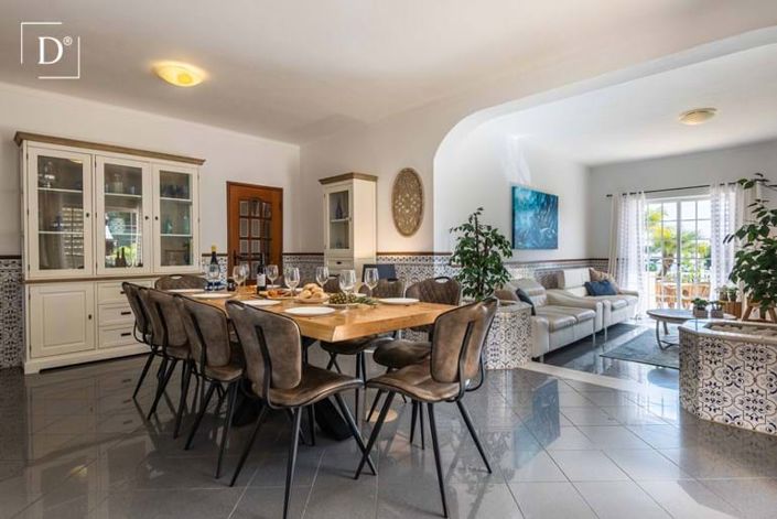 Image No.2-Villa de 8 chambres à vendre à Carvoeiro