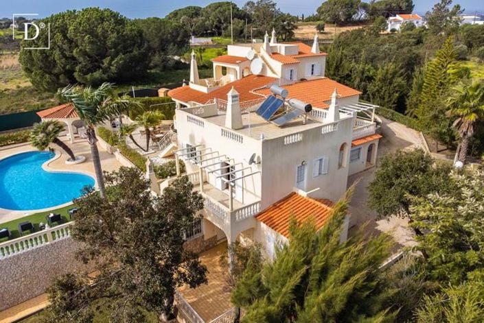 Image No.6-Villa de 8 chambres à vendre à Carvoeiro