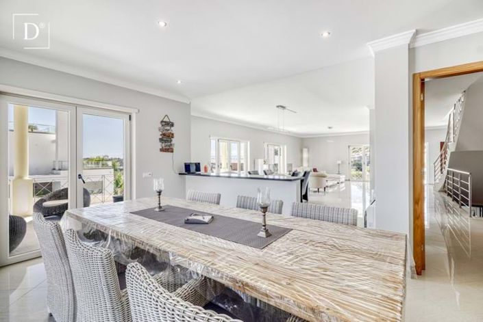 Image No.6-Villa de 4 chambres à vendre à Albufeira