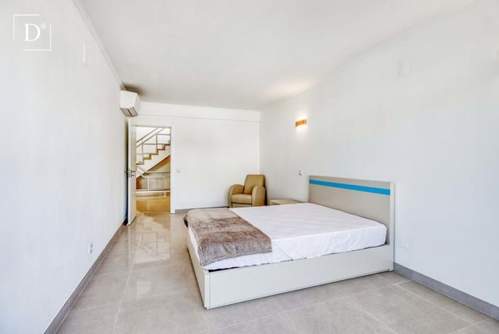 Image No.15-3 Bed Villa for sale