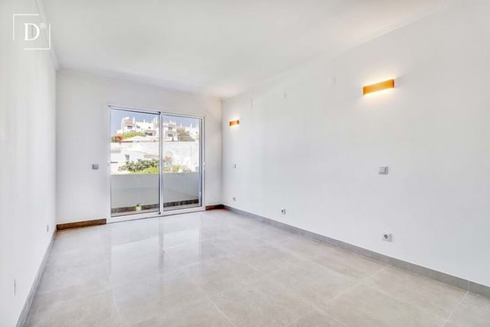 Image No.17-3 Bed Villa for sale