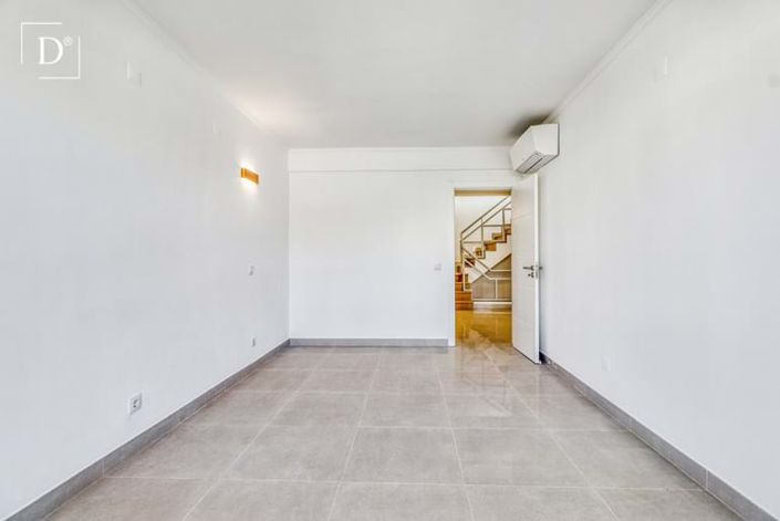 Image No.19-3 Bed Villa for sale