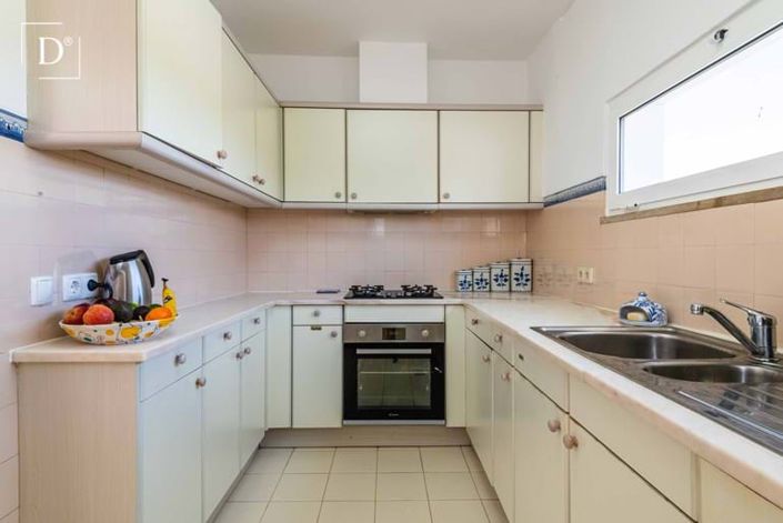 Image No.12-4 Bed Villa for sale