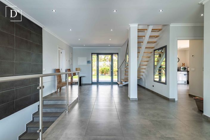 Image No.22-4 Bed Villa for sale