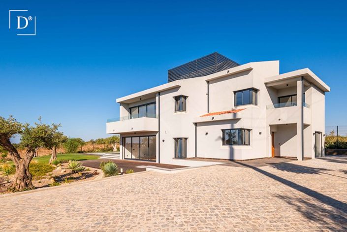 Image No.8-Villa de 5 chambres à vendre à Loule