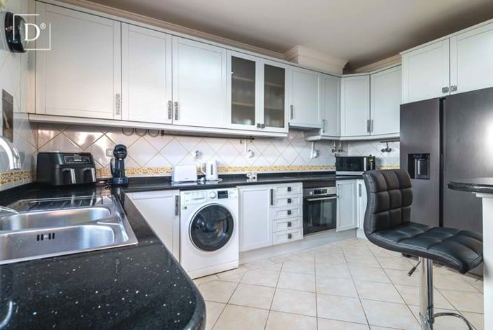 Image No.4-4 Bed Villa for sale