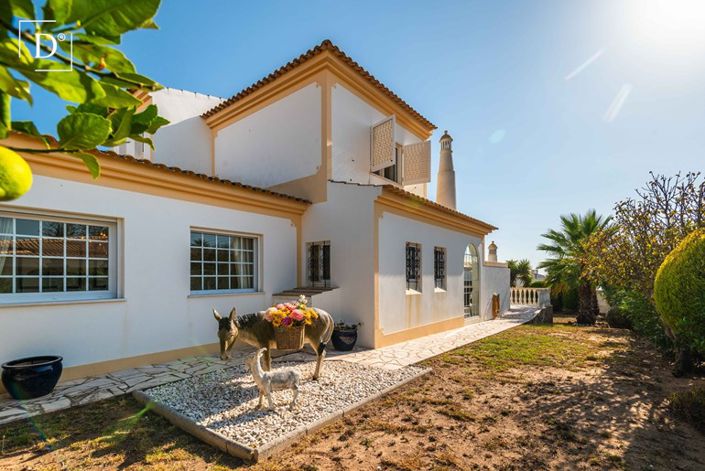 Image No.26-4 Bed Villa for sale