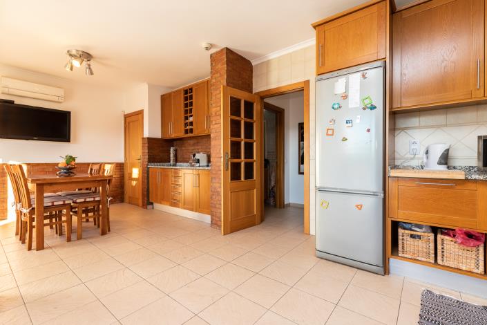 Image No.9-5 Bed House for sale