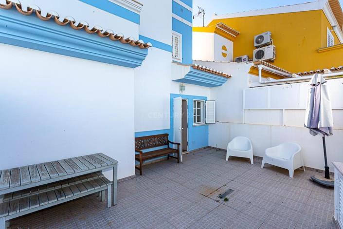 Image No.10-Jumelé de 3 chambres à vendre à Manta Rota