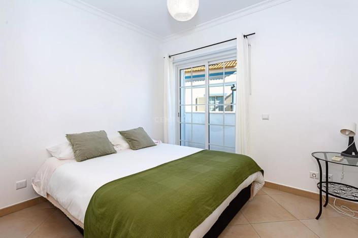 Image No.11-Jumelé de 3 chambres à vendre à Manta Rota