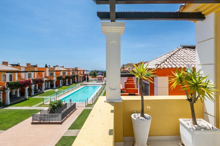 Image No.29-3 Bed Semi-Detached for sale