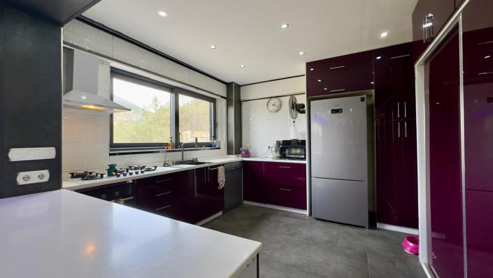 Image No.8-5 Bed Villa / Detached for sale