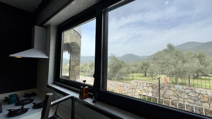 Image No.9-5 Bed Villa / Detached for sale