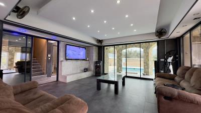 Spacious-Uzumlu-Villa-with-Stunning-Views--13-