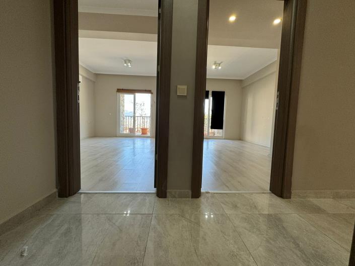 Image No.22-2 Bed Apartment for sale