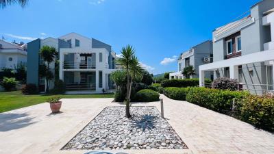 Three-Bedroom-Duplex-in-Calis--3-