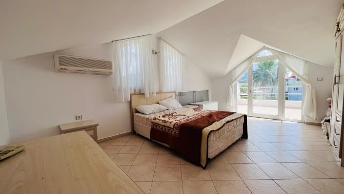 Image No.16-3 Bed Duplex for sale